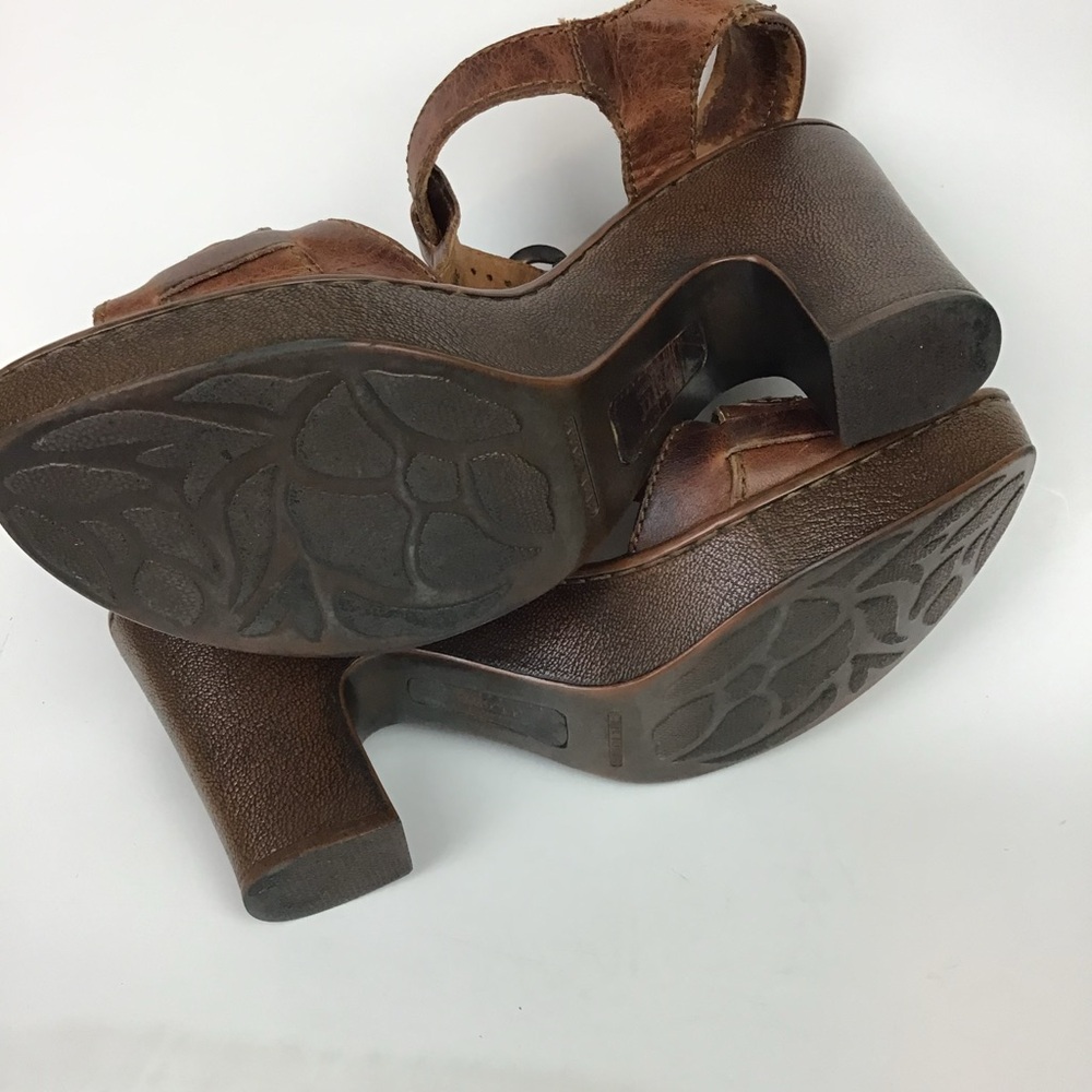 Born Tan Leather Strappy Sandals - Picture 7 of 7